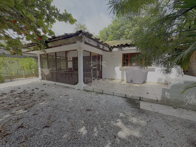 Casa Rústica Frente al Mar en Alquiler en Playa Grande, Guanacaste | Con Acceso Directo a la Playa