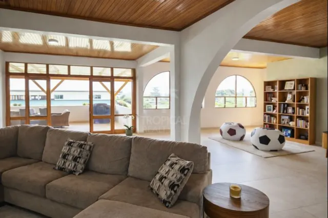 Luxury One-Story Home in Escazú | 5 En-Suite Bedrooms | $695,000 USD