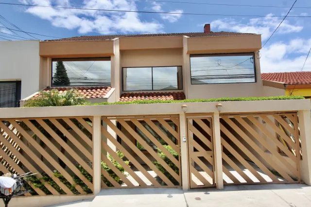 House for Sale in Gated Residential Community in Uruca