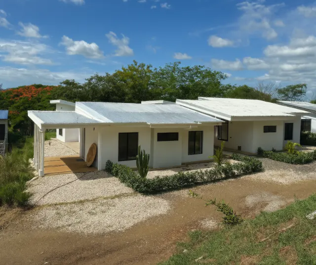 Casa Moderna en Venta Cerca de Playa Conchal, Flamingo y Playa Grande | Santa Cruz, Guanacaste – $235,000