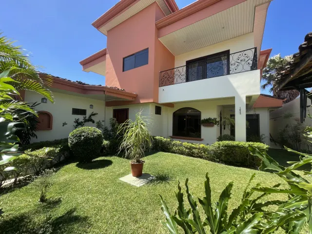 Bosques de Doña Rosa, casas