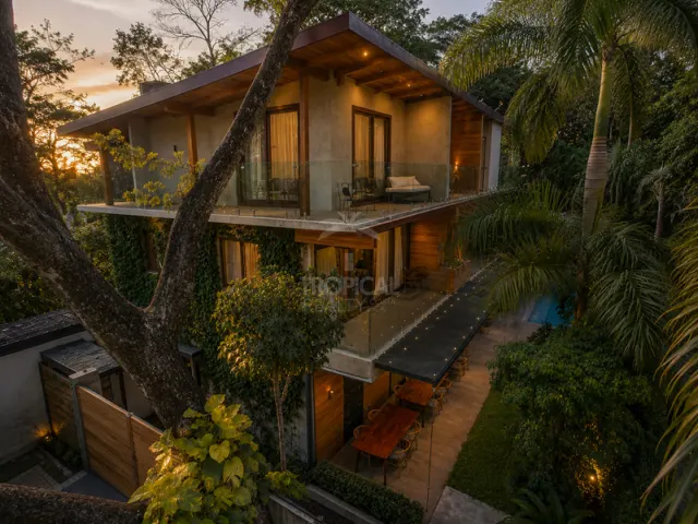 Boutique Hotel en Venta en Santa Teresa | Negocio Operativo a Pasos del Océano