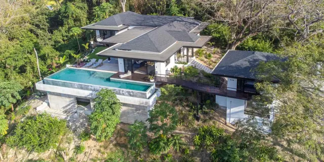 Villa de lujo con vista al océano en Santa Teresa, Costa Rica – USD $2,950,000