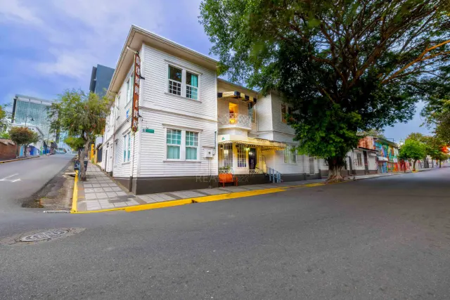 Hotel Boutique en Venta en Barrio Amón – Propiedad Histórica con Alto Potencial de Desarrollo